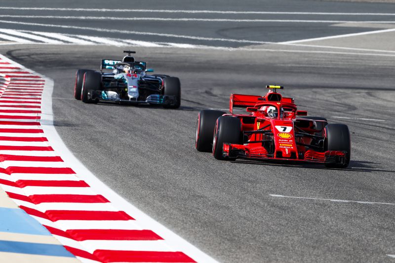 raikkonen-hamilton-action-bah