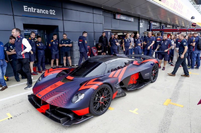 aston-valkyrie-silverstone