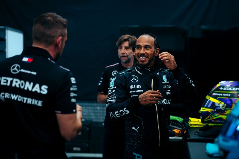 f1-hamilton-mercedes-1