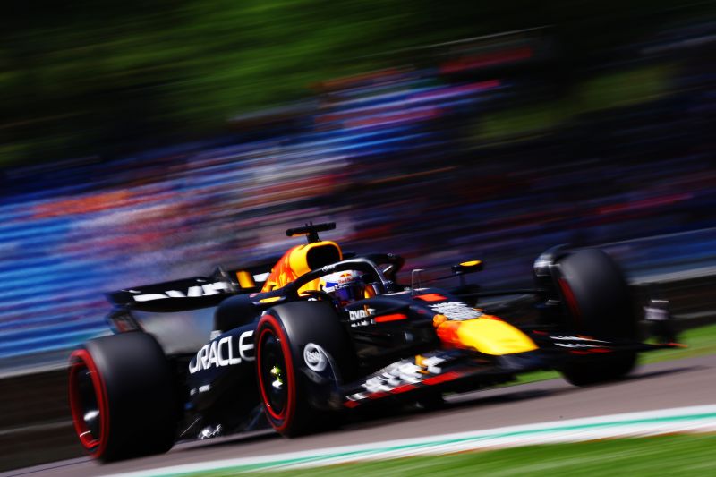 f1-verstappen-redbull-pole-imola-1