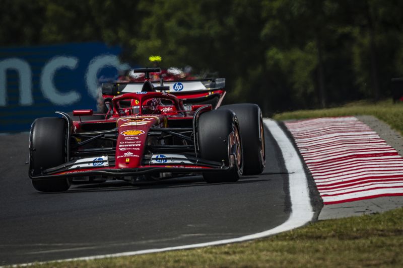 f1-ferrari-leclerc-sainz-hun