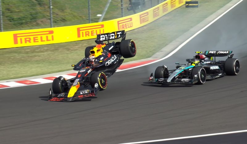 f1-hamilton-verstappen-hun-crash-1