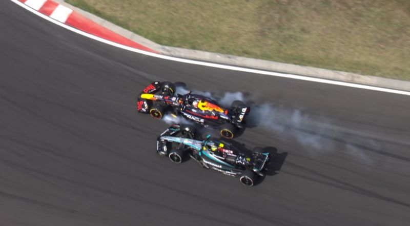 f1-hamilton-verstappen-hun-crash-2