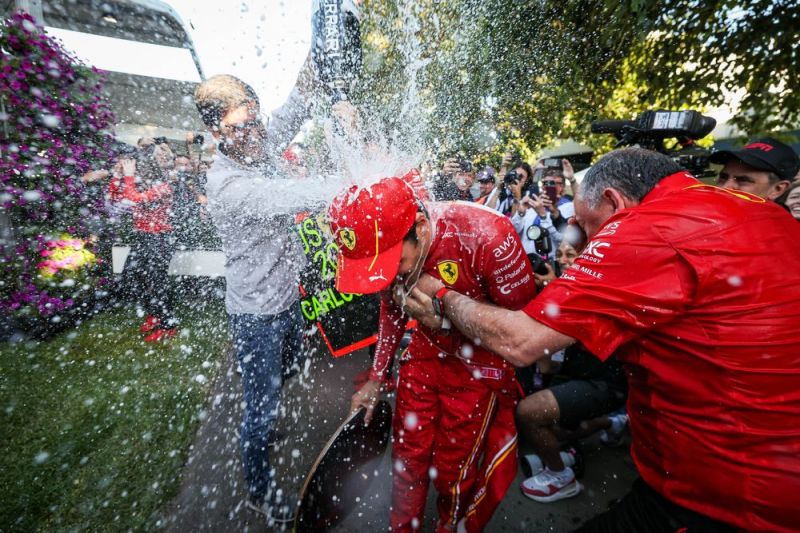 f1-sainz-vasseur-ferrari-1