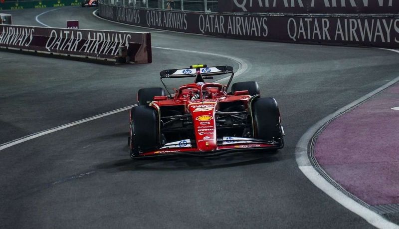 f1-sainz-vegas-pit-ferrari