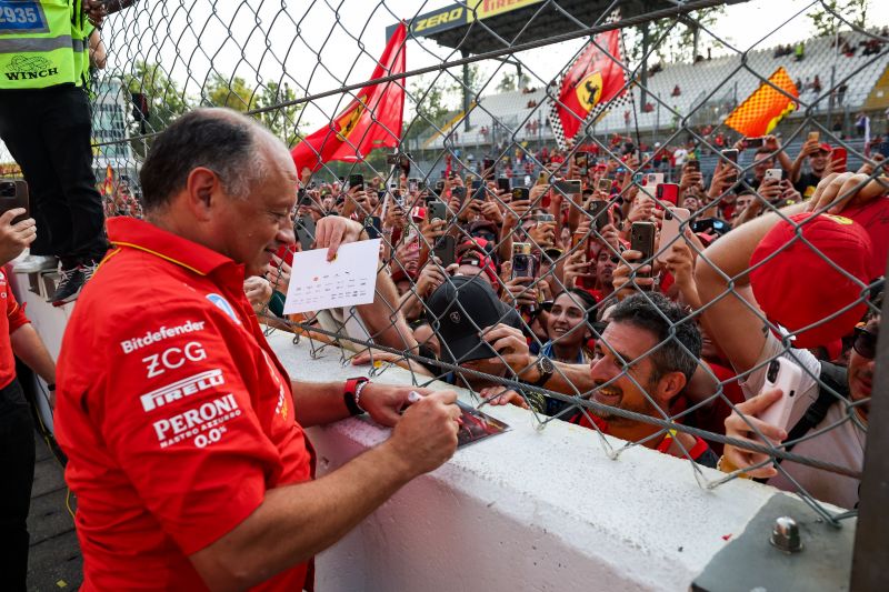 2-ferrari-1