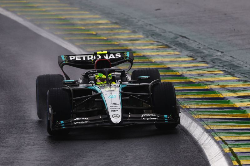 f1-hamilton-mercedes-brazil-2