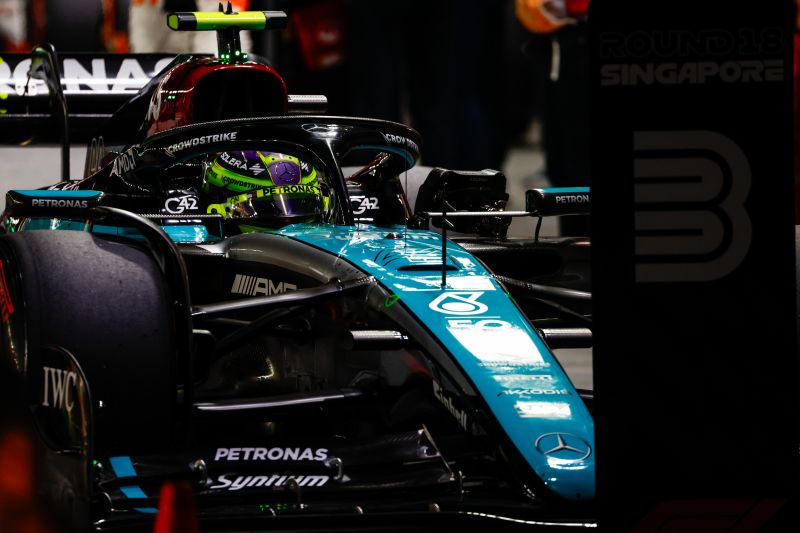 f1-hamilton-mercedes-szingapur-1