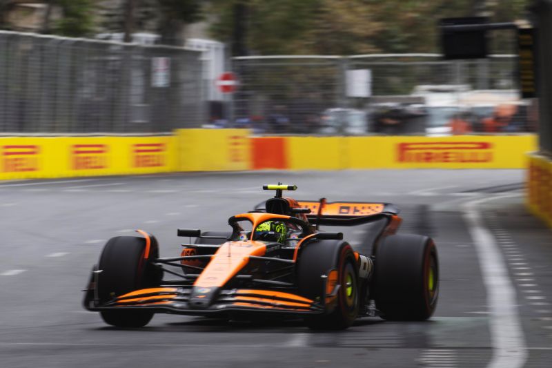 f1-norris-mclaren-day2-baku-2