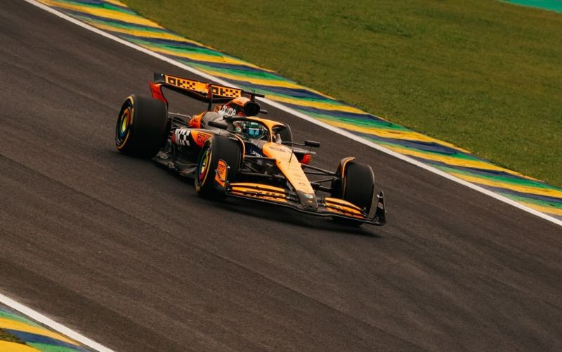 f1-piastri-brazil-mclaren-1