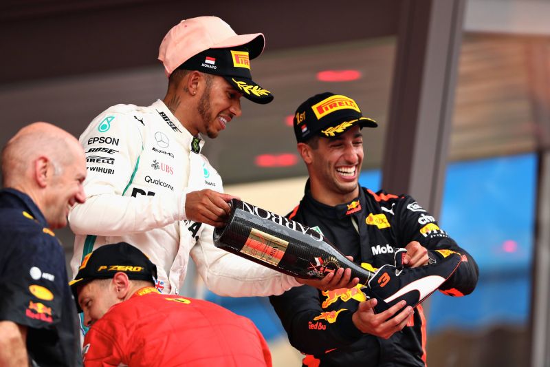 f1-ricciardo-hamilton