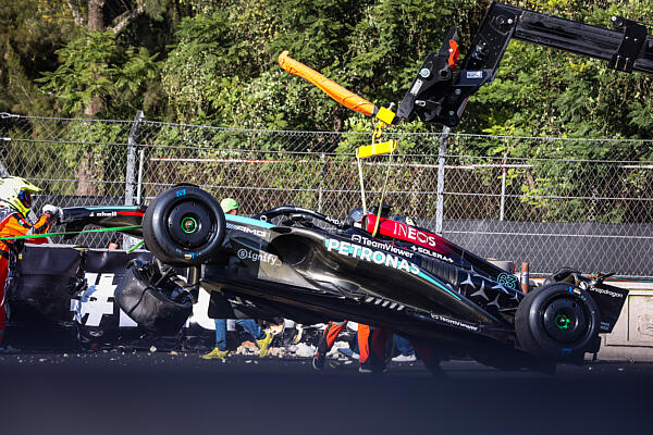 f1-russell-crash-mexiko