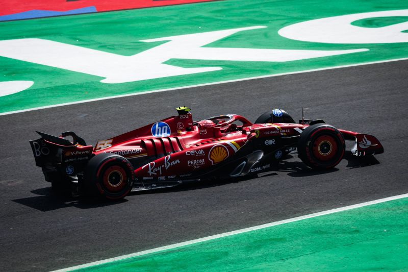 f1-sainz-mexiko-ferrari-fp3-1