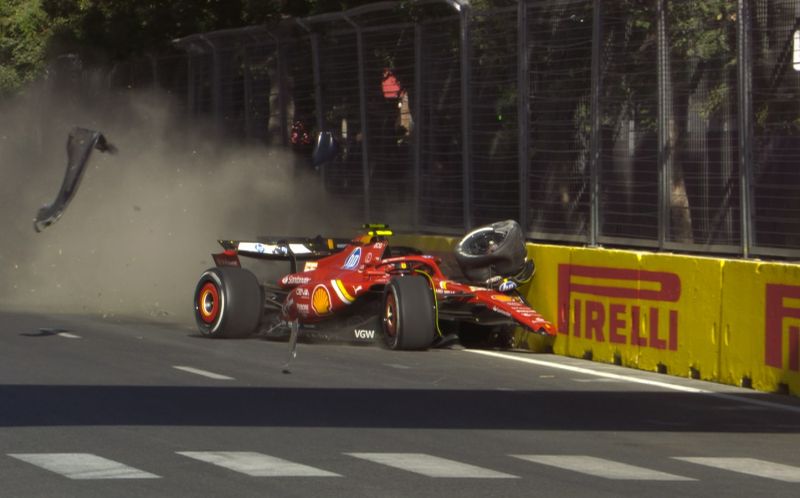 f1-sainz-perez-crash-1