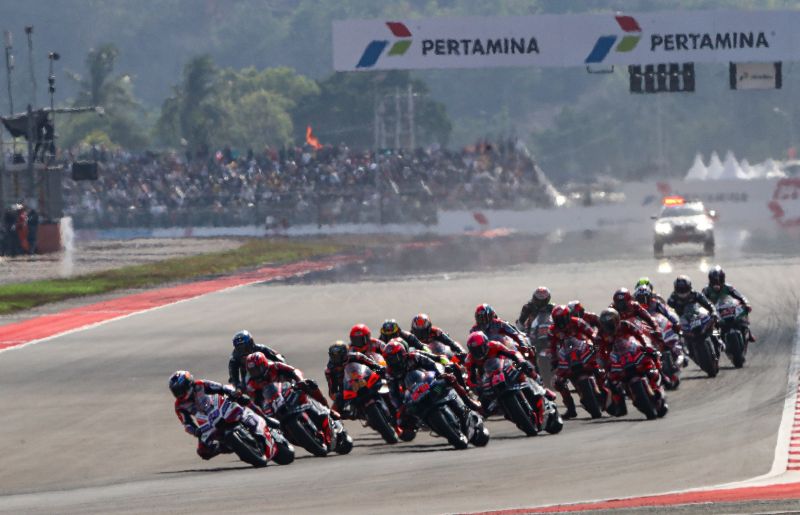 motogp-mandalika-start-2023