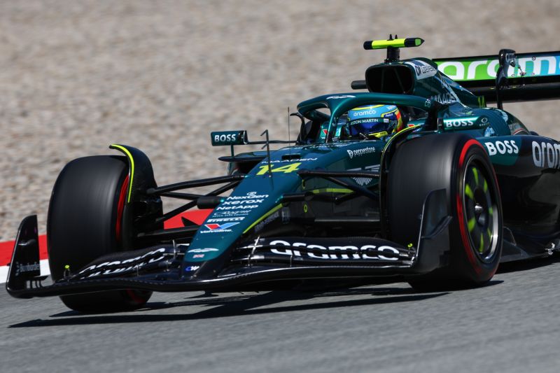 f1-alonso-aston-barcelona-2