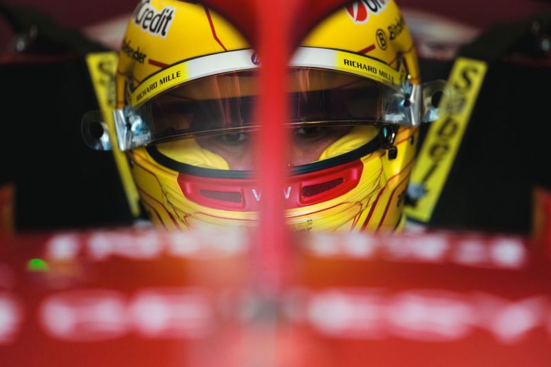 f1-hamilton-ferrari-imola-1