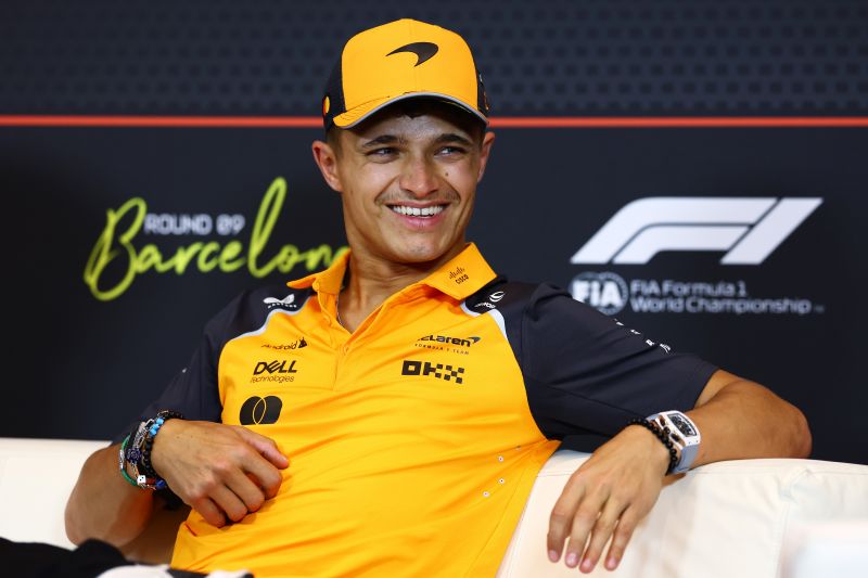 f1-norris-mclaren-barcelona-day0-1