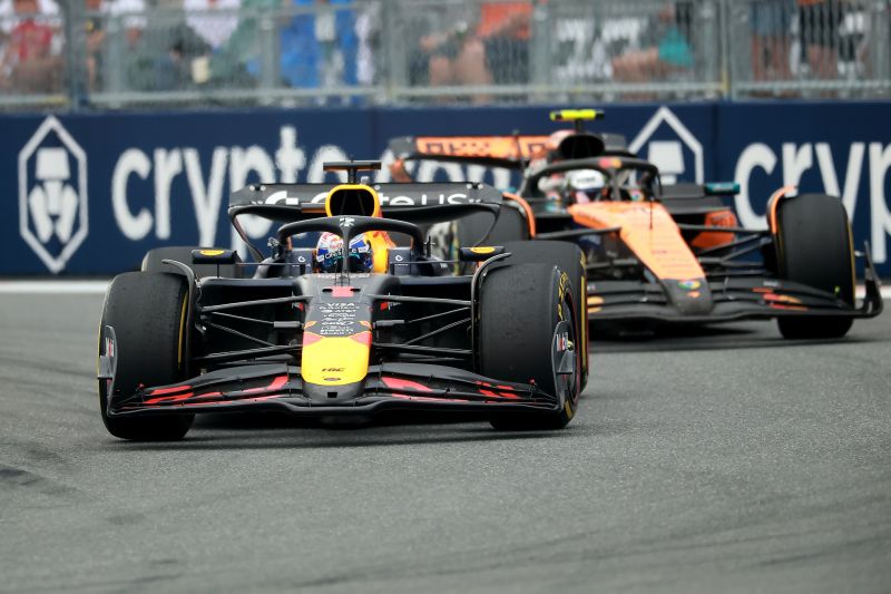 f1-norris-verstappen-4