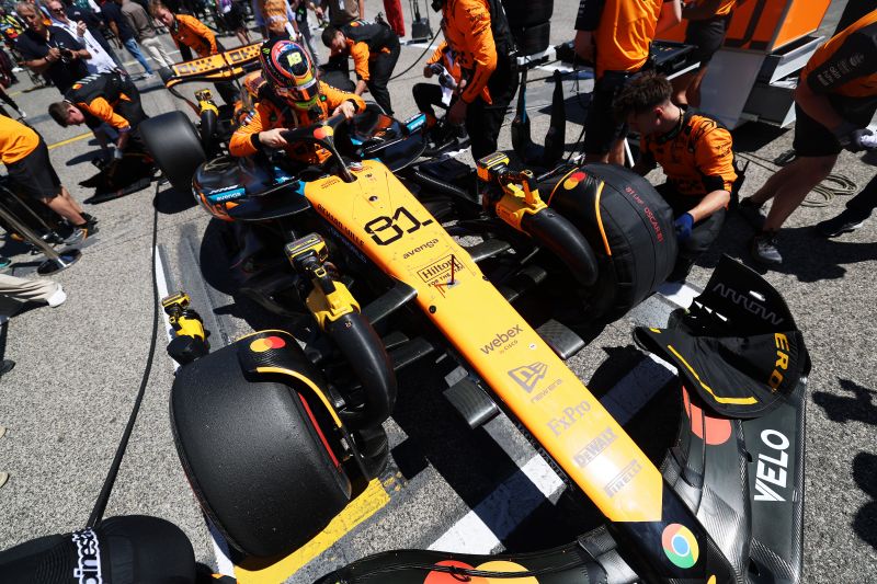 f1-piastri-mclaren-imola-2