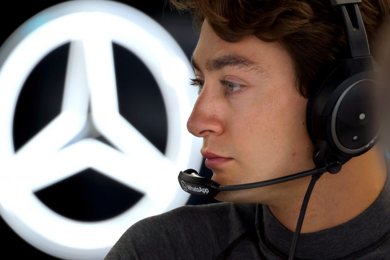 f1-russell-mercedes-barcelona-1