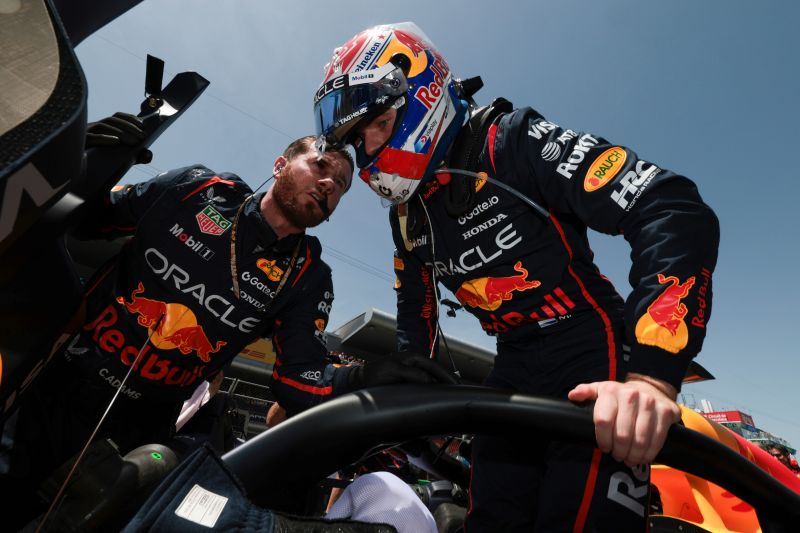 f1-verstappen-redbull-barcelona-2