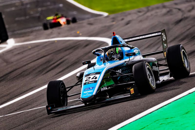 MGR_IMAGES_Makai_Gergely_20251004_060EX