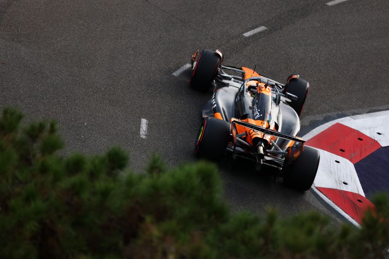 f1-baku-day1-mclaren