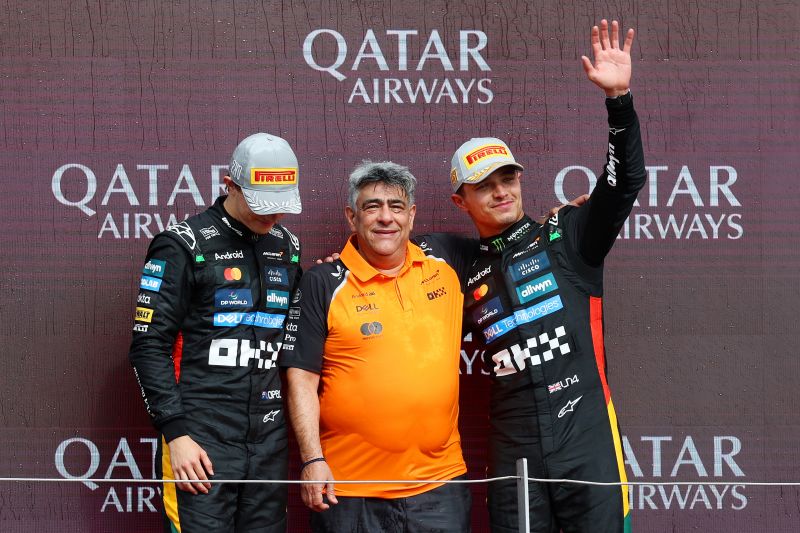 f1-mclaren-norris-piastri-dobogo