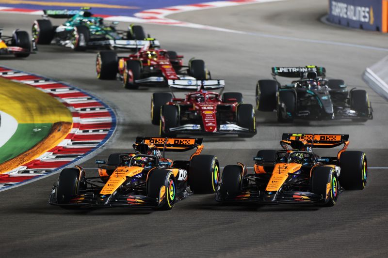 f1-norris-piastri-szingapur-rajt-1