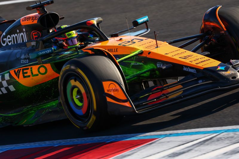 f1-piastri-mclaren-monza-day1-2