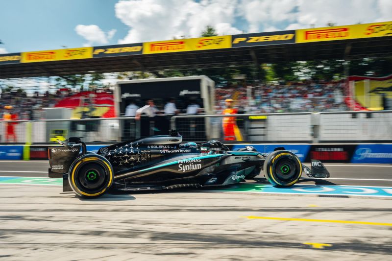 f1-russell-mercedes-monza-day1