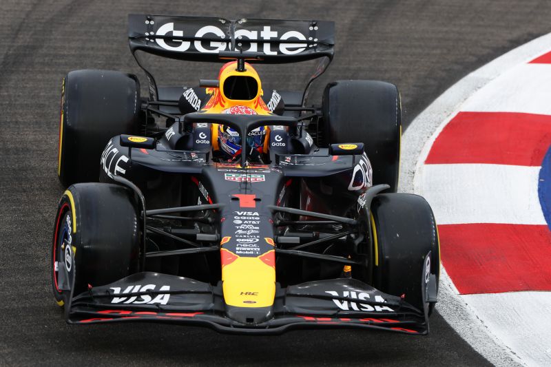 f1-verstappen-fp3-szingapur-redbull-1