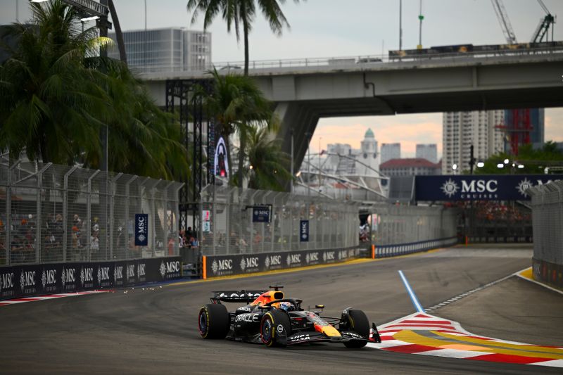 f1-verstappen-fp3-szingapur-redbull-2