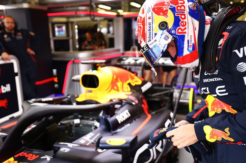 f1-verstappen-redbull-day1-baku