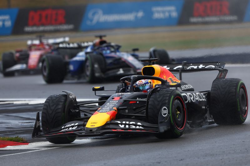 f1-verstappen-redbull-silverstone-1