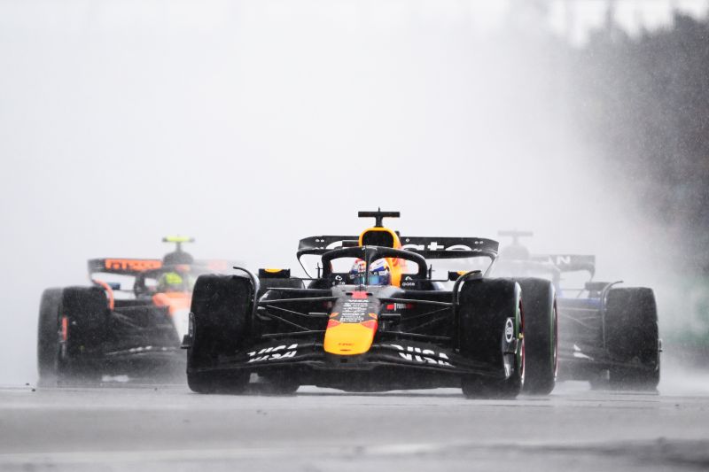f1-verstappen-redbull-silverstone-2