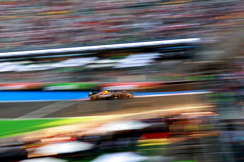 verstappen-redbull-fp2-mexiko-2