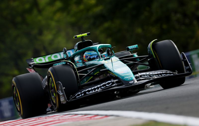 f1-alonso-aston-hun-day2-1