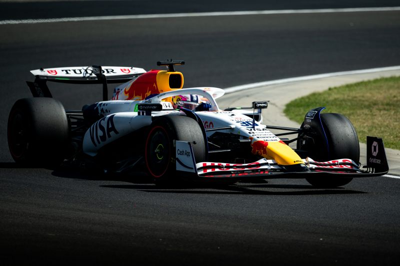 f1-pirelli-teszt-hun-racingbulls