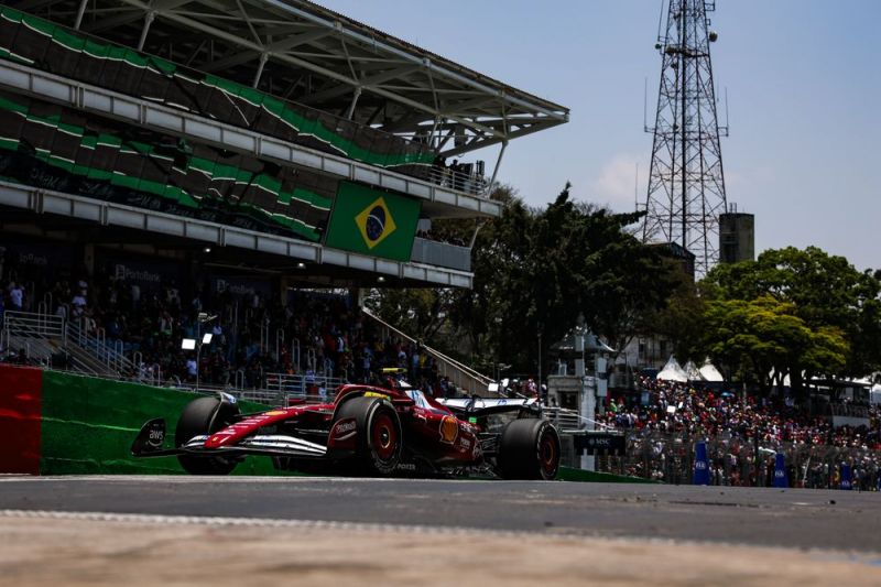 hamilton-f1-brazil-ferrari-1