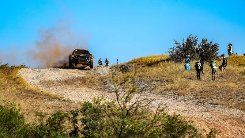 hunb7371-(1)_optimized