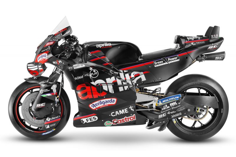 ApriliaRacing_Launch2025_11