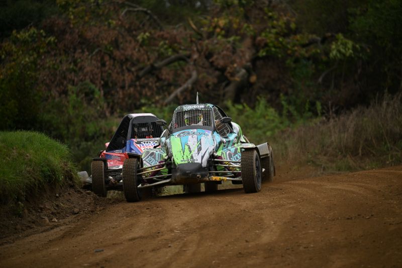 2025-09-27 15-37-23 0561_resize