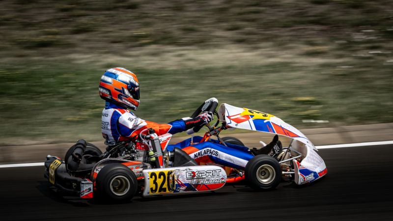 Kalapács Ati 2_resize