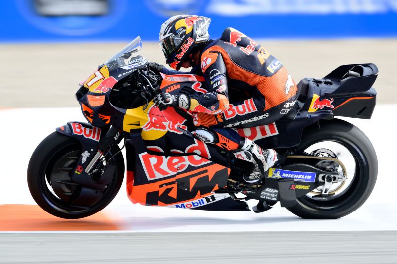 acosta-motogp-valencia-day1