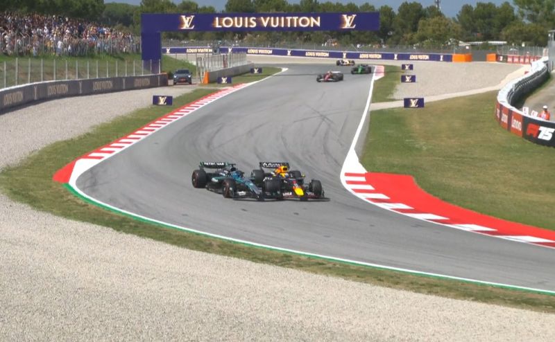 f1-verstappen-russell-crash-barcelona