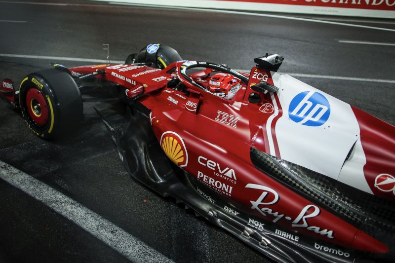 ferrari-1-leclerc-vegas-day1-f1