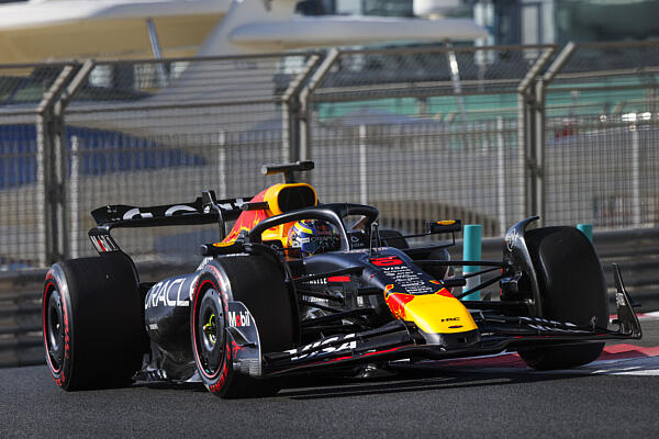 hadjar-redbull-abudhabi-teszt-1