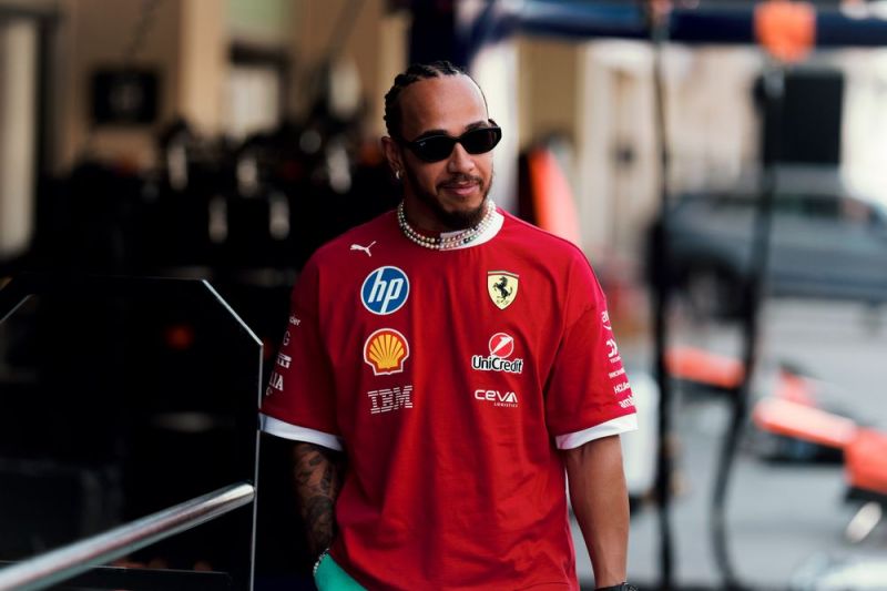 hamilton-ferrari-f1-2